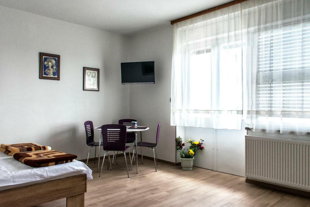 Apartmani Borko Zagabria Esterno foto